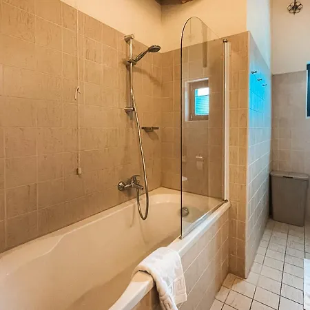 Luna - Relaxation Room, Sauna & Car Park By Alpenluxus * Seefeld in Tirol